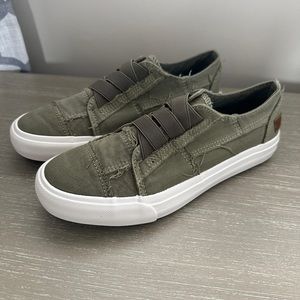 Blowfish Malibu Marley slip on sneaker